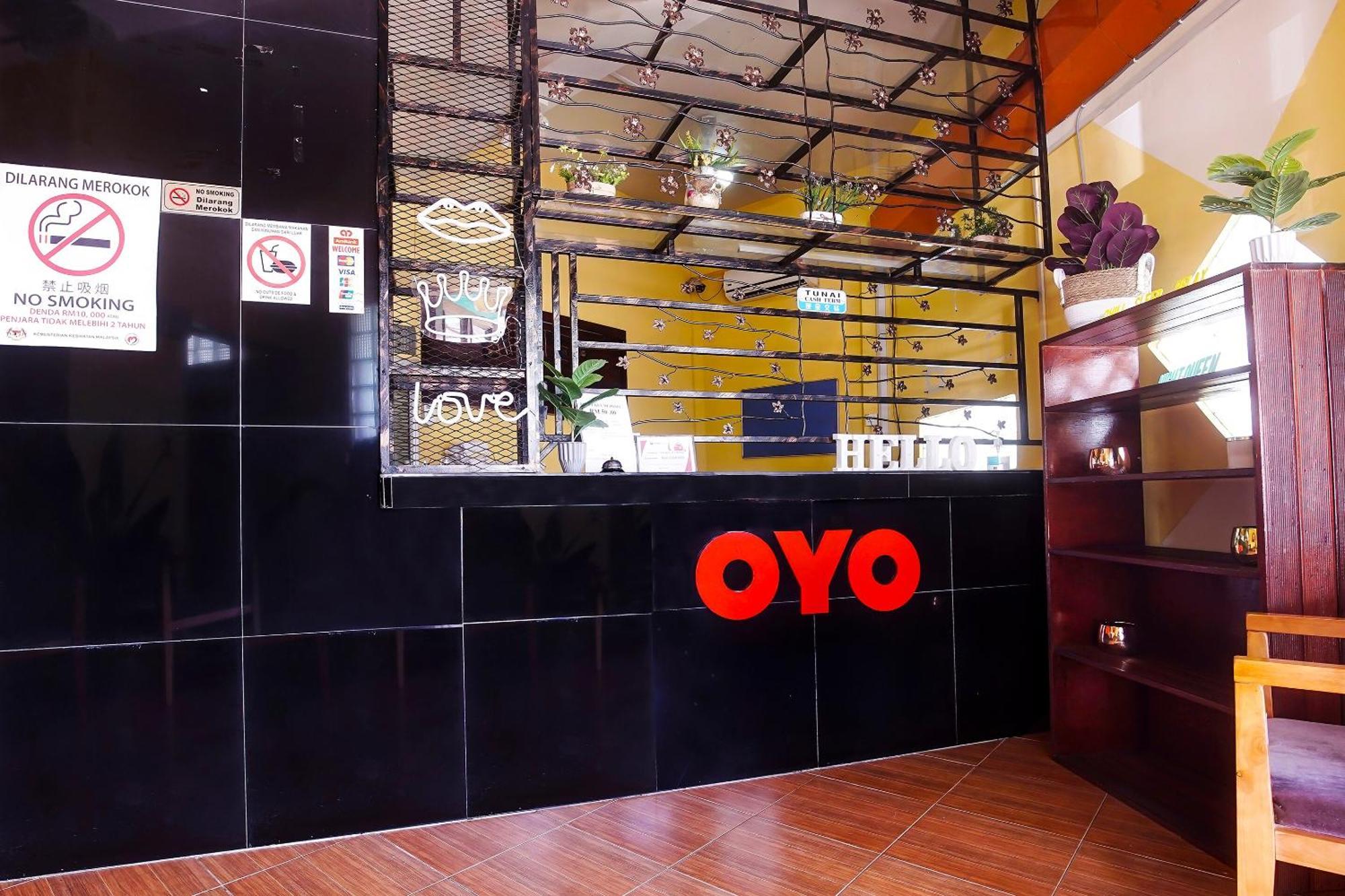 Hotel Night Queen Salak Tinggi Sepang Eksteriør bilde